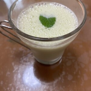 青汁を飲みやすく☆抹茶バナナシェイク